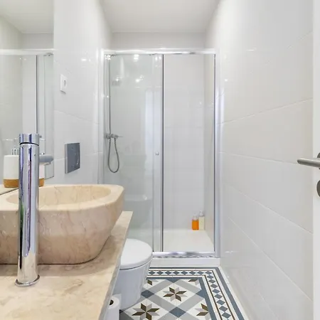 Whome | Paz Downtown #2 Lisbona